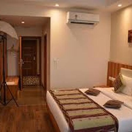 Hotel Le Roi Raipur At Raipur Railway Station מראה חיצוני תמונה