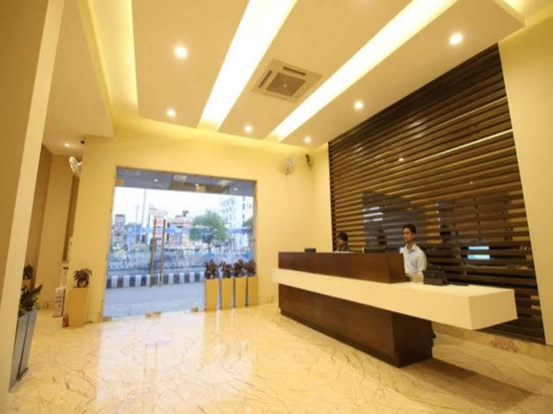 Hotel Le Roi Raipur At Raipur Railway Station מראה חיצוני תמונה